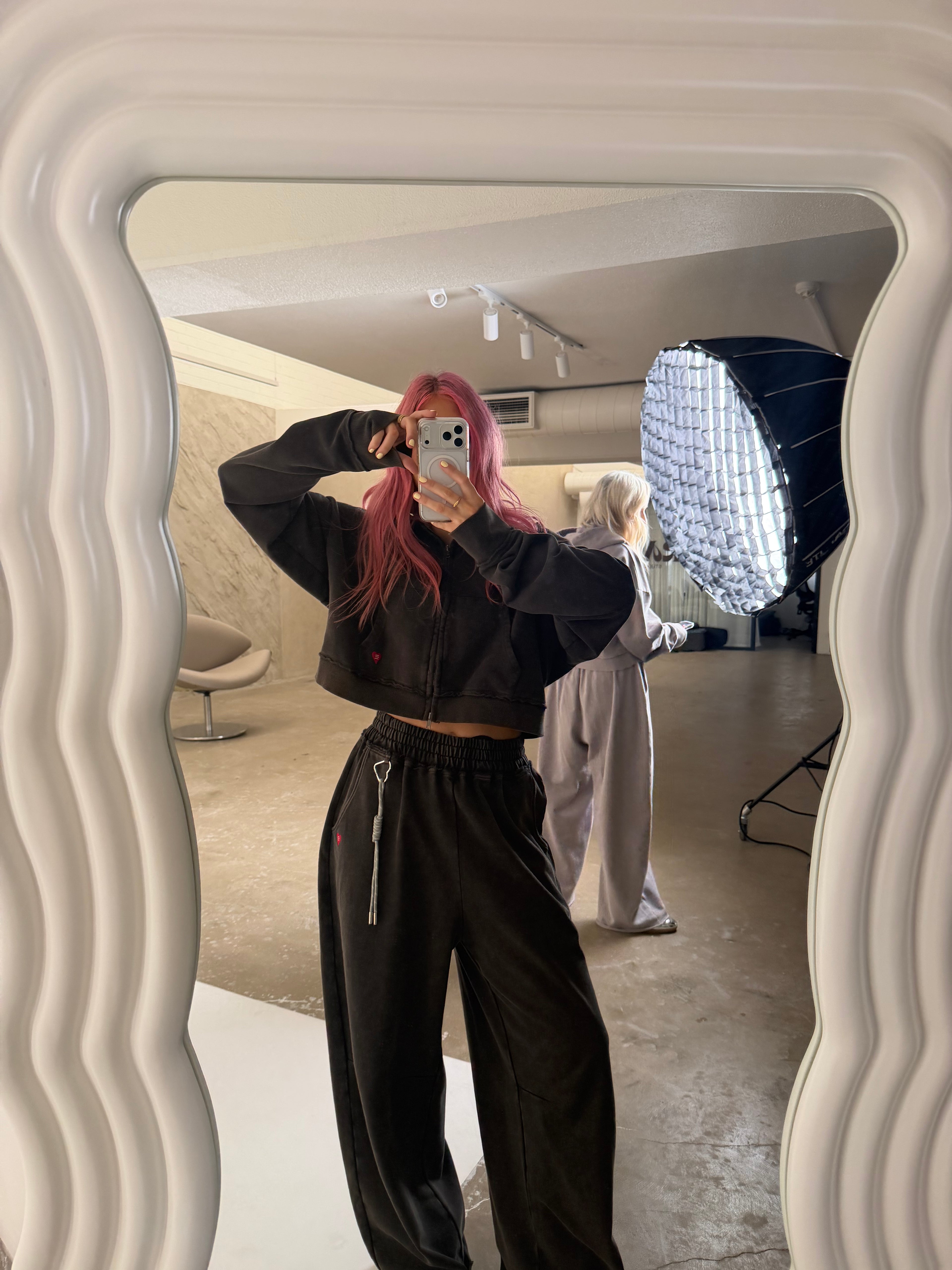 THE WILD LINE TRACK PANT - Charcoal