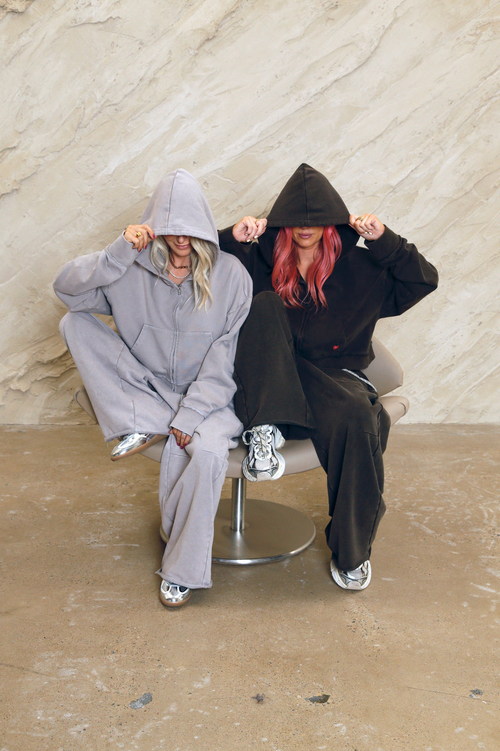 THE WILD LINE ZIP HOODIE - Smoke