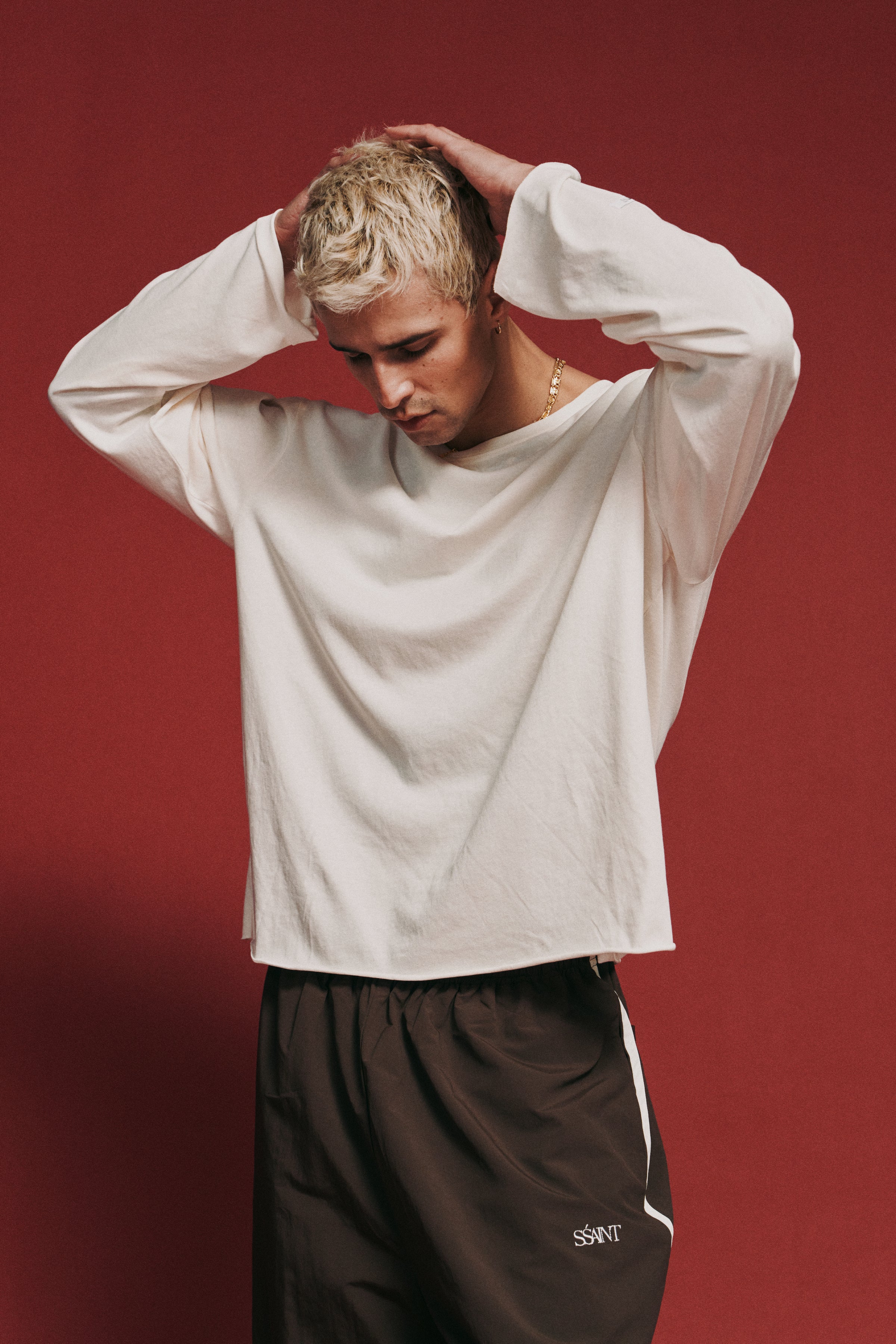 THE VICTORY LONG SLEEVE  - White
