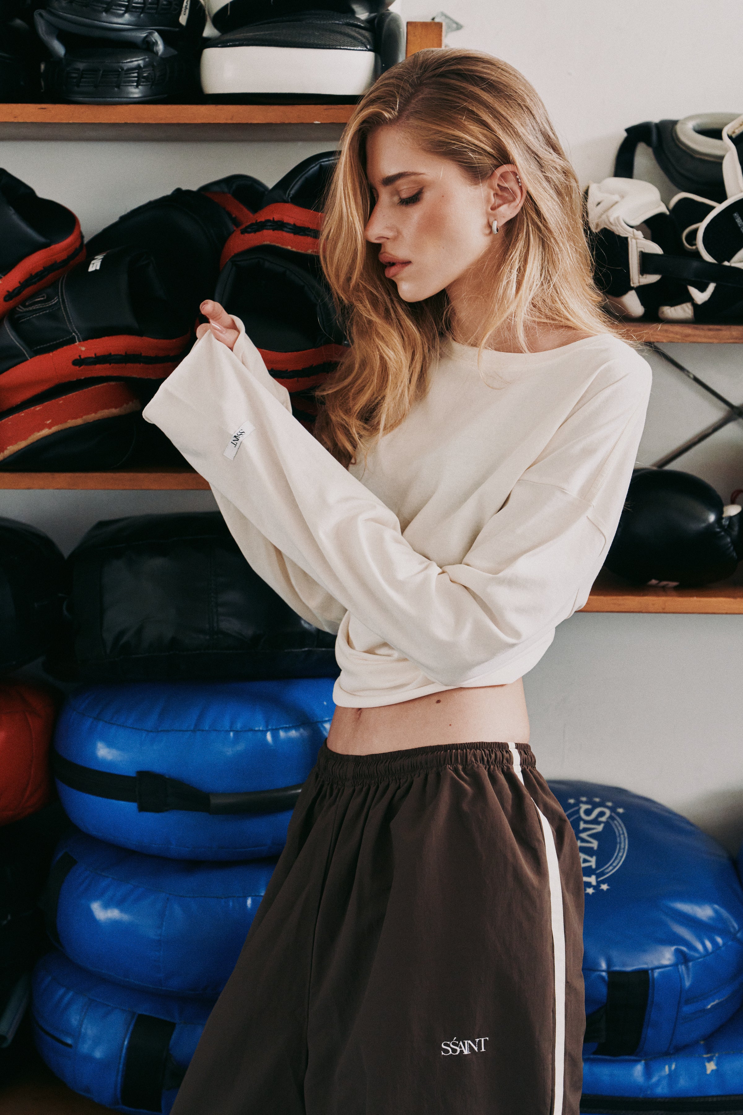 THE VICTORY LONG SLEEVE  - White