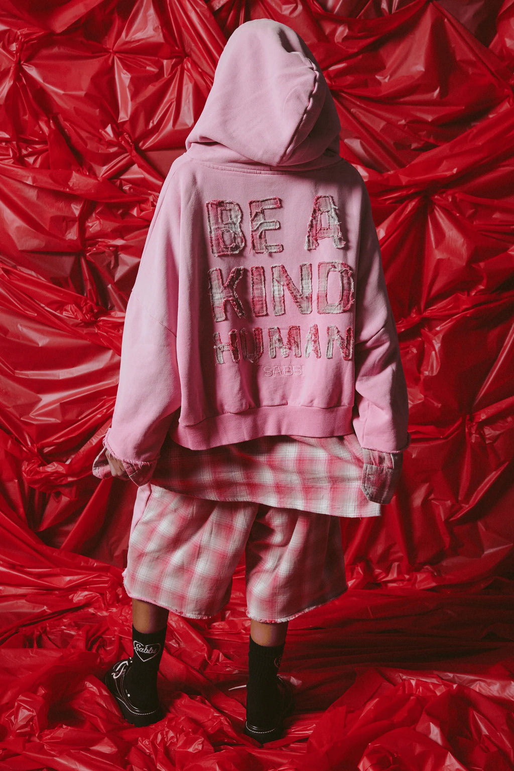THE BE A KIND HUMAN HOODIE - Pink
