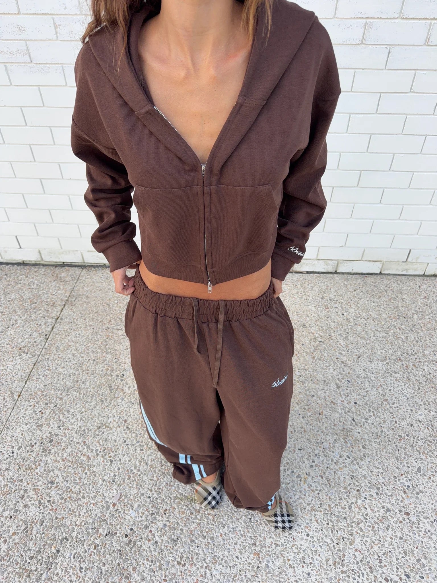 SŚAINT Cropped Hoodie - Brown