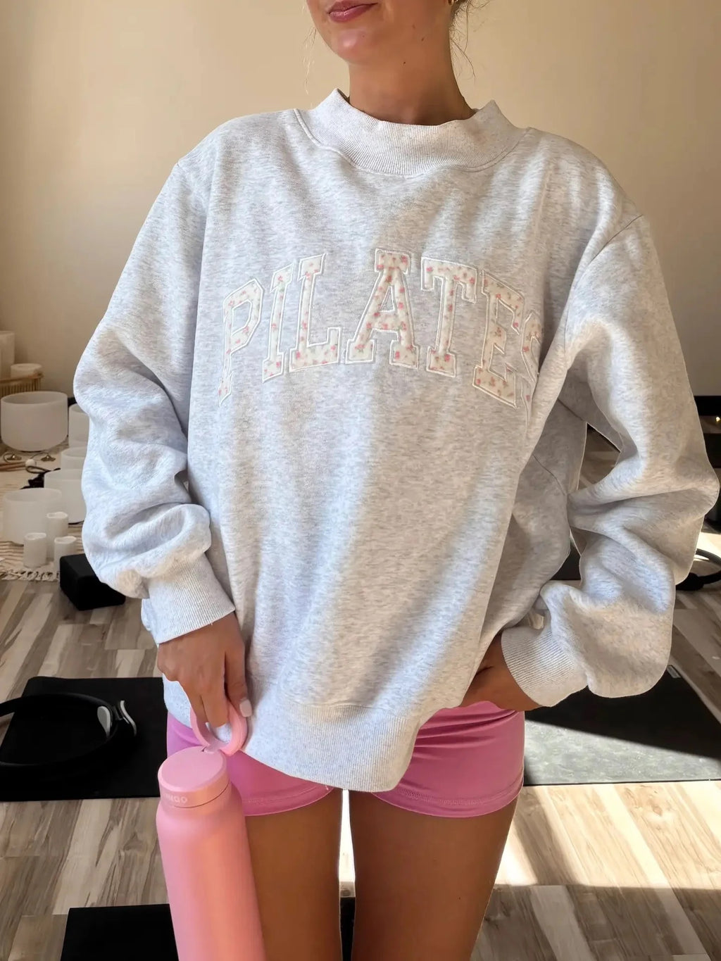 Mockneck Pilates Embroider Sweatshirt - Pearl Grey