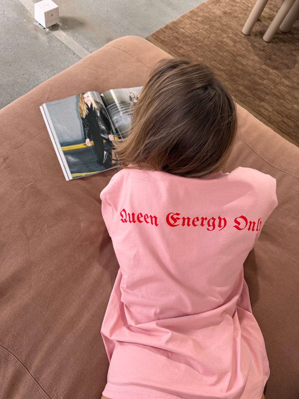 THE QUEEN ENERGY TEE  | THE LINE BABY LEMONADE STORE