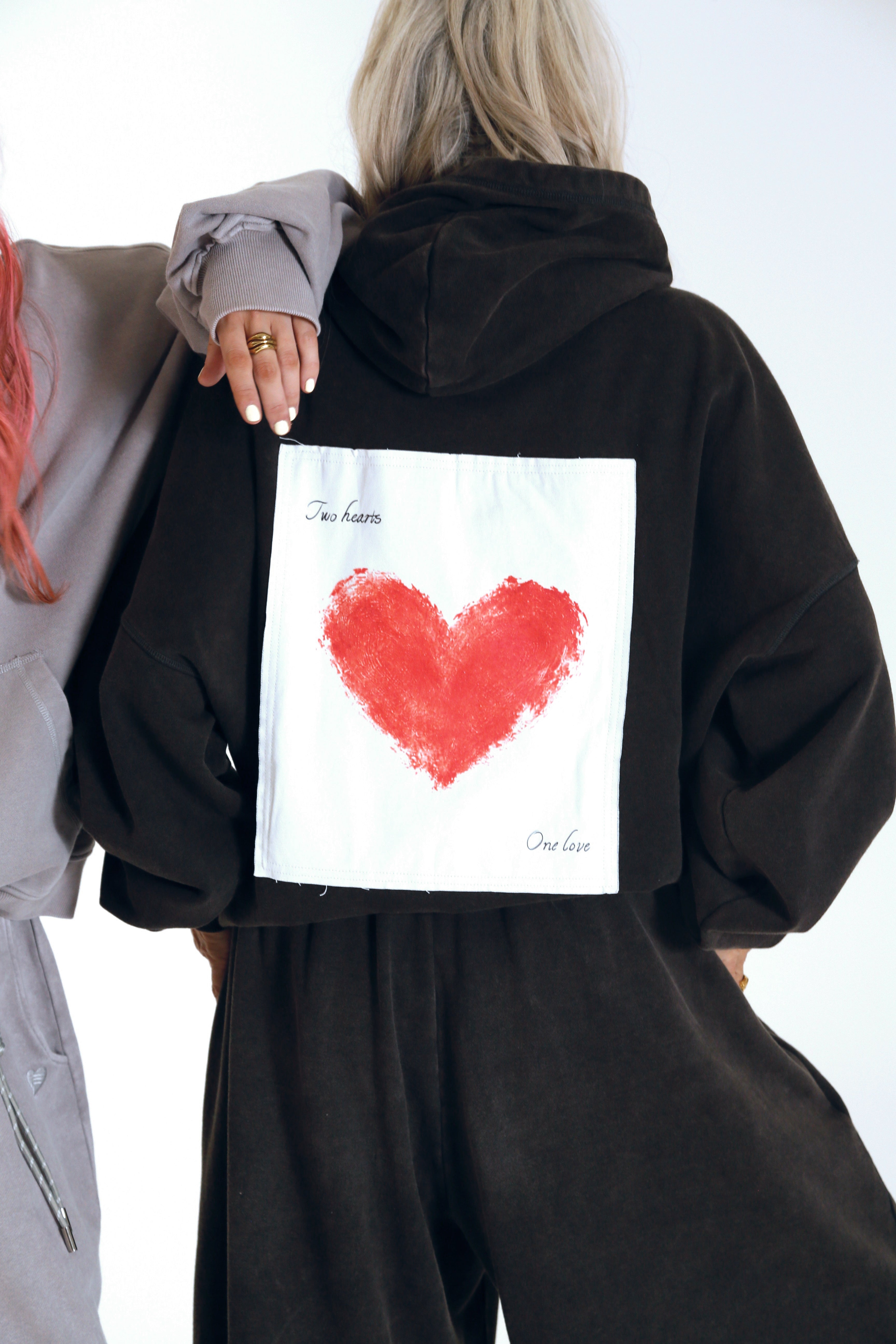 THE ONE LOVE HOODIE - Charcoal